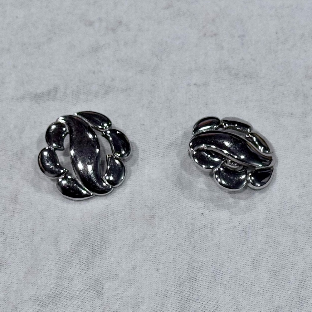 Vintage Monet silver abstract floral clip-on earrings